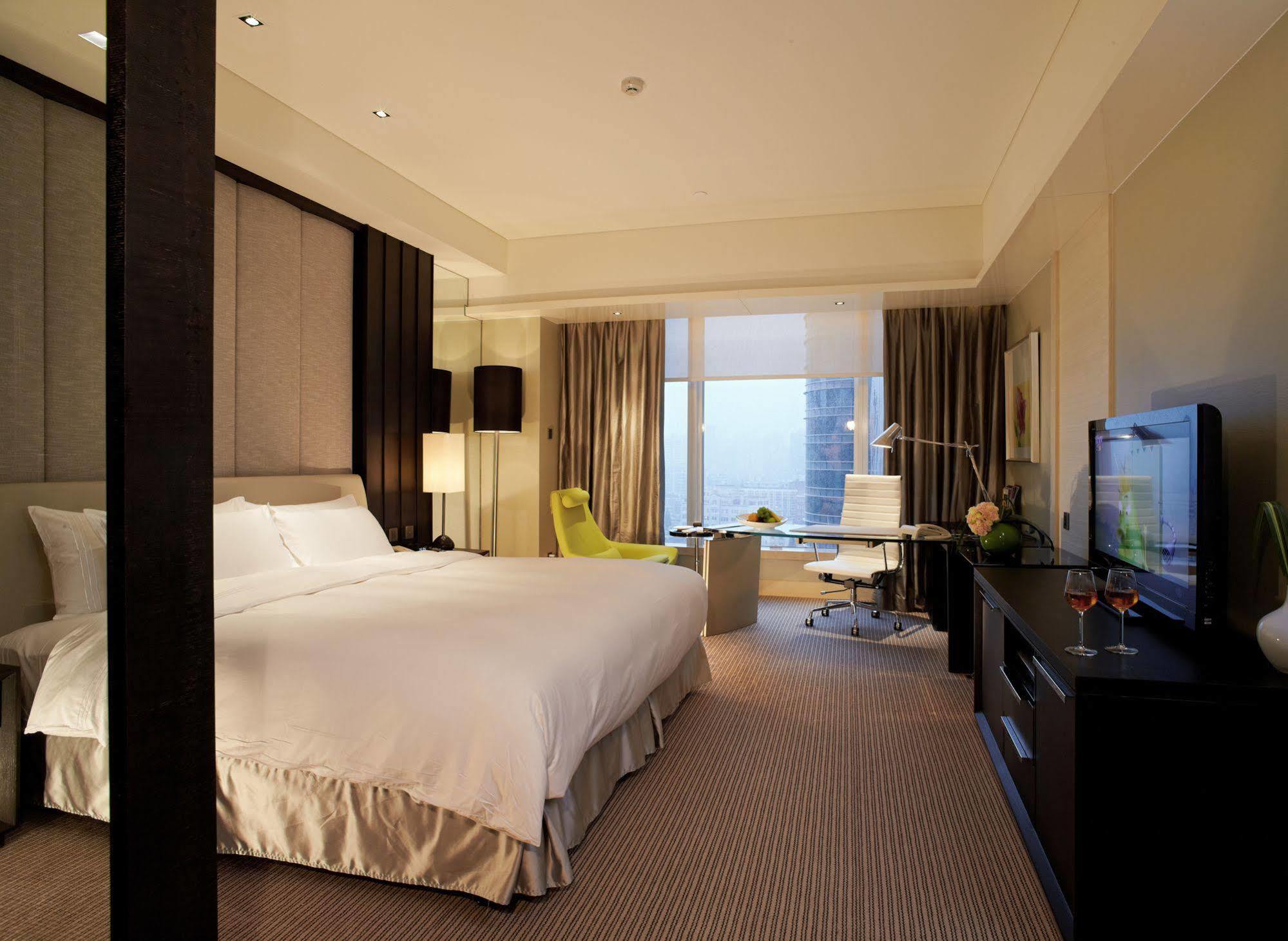 Hotel Hilton Center -steps From Iconic Landmarks Wukang Mansion And Jing'an Temple